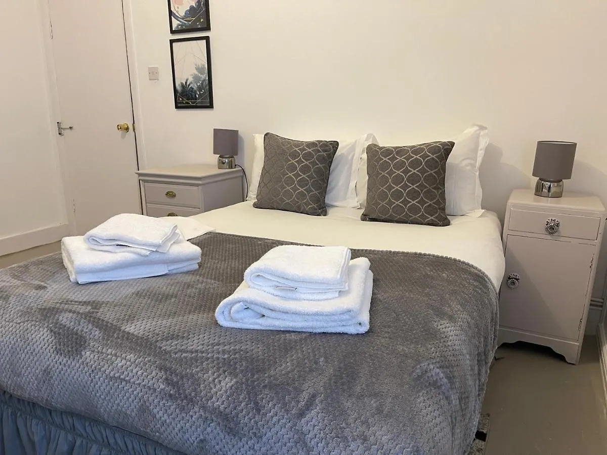 Brunswick Square Apartments & Spa Brighton